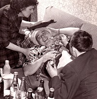 Евгений Моргунов. Реклама газированной воды 1966 год. Фотограф Рахманов Николай Николаевич